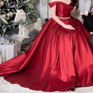 Elegant Red Off-Shoulder Evening Gown